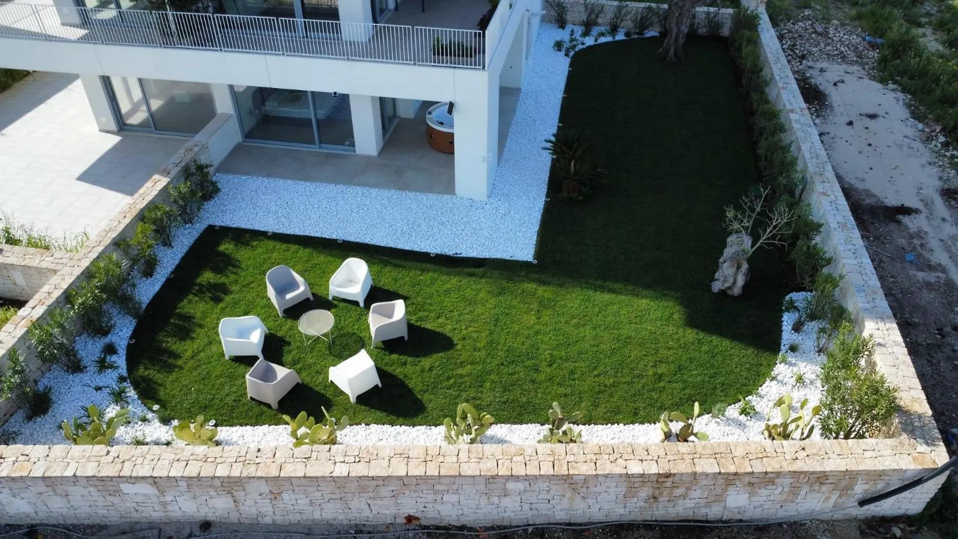 Villa Fronte Mare Bari Italien