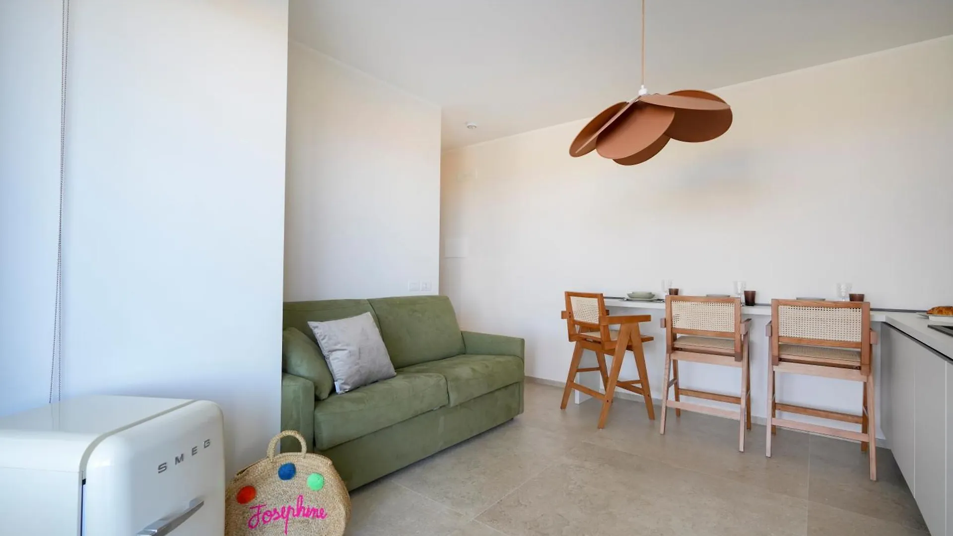 Villa Fronte Mare バーリ 0*,