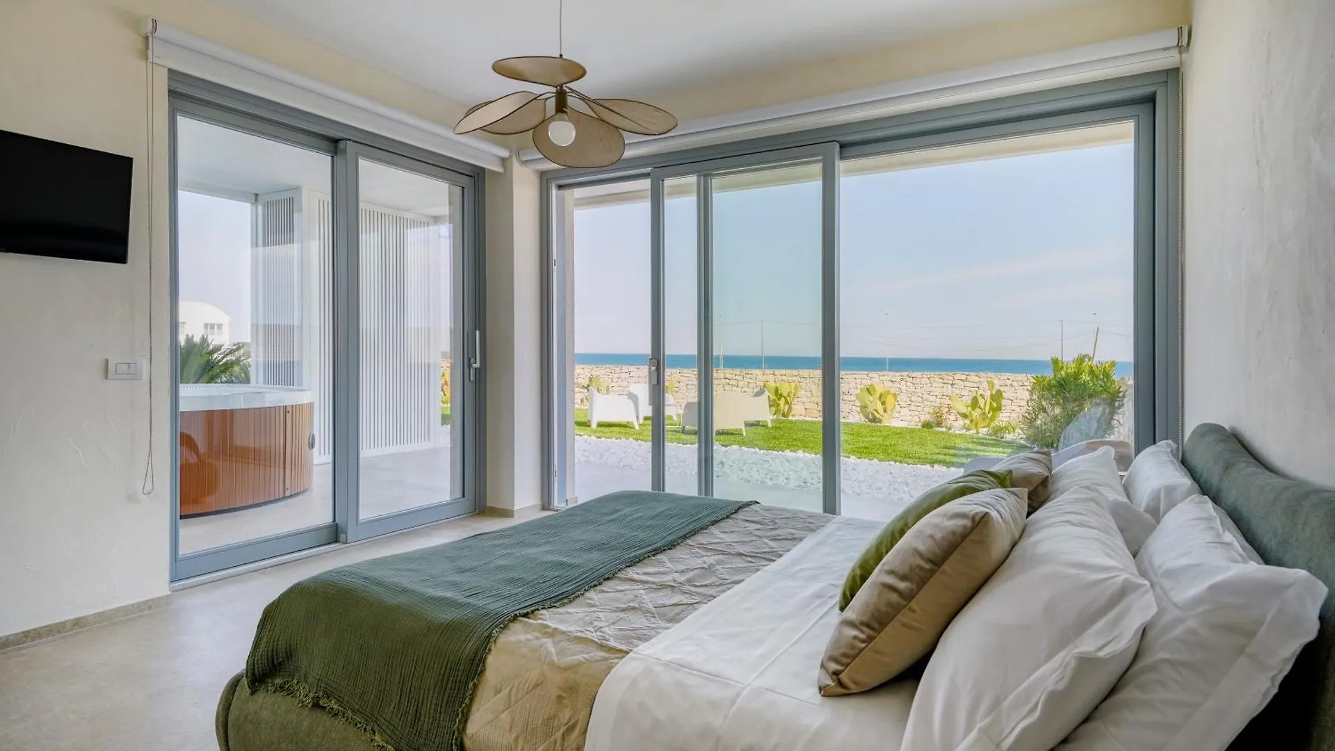 Villa Fronte Mare Bari